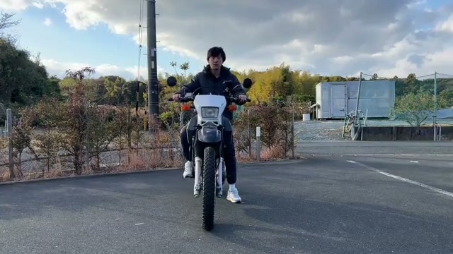 ローダウン後のDR650SE