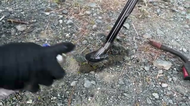 溶接後のサイドスタンド先端